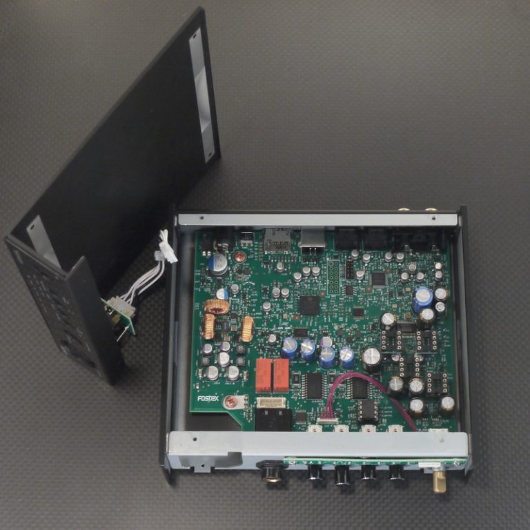 Fostex HP-A4BL 改修 パターン修理及びSMDオペアンプのDIP化 – E4UA